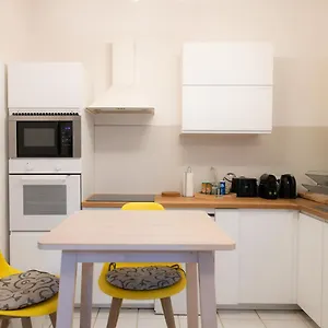 suite-du-vieux-lyon-cosy-et-design.hotels-rhonealpes.com/