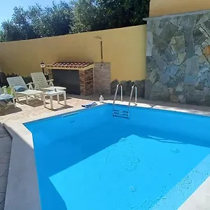  Vakantiehuis Exclusive Use Swimming Pool Available From June To September